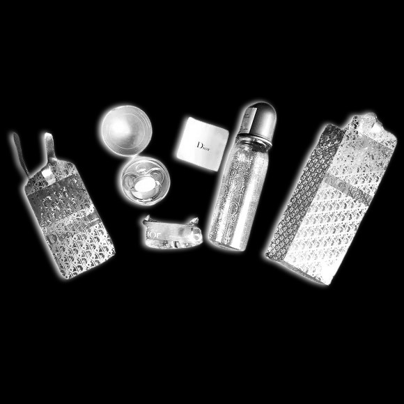 Baby Dior Limited Edition Baby Couture Jacquard Trotter Baby Bottle - Picture 9 of 14